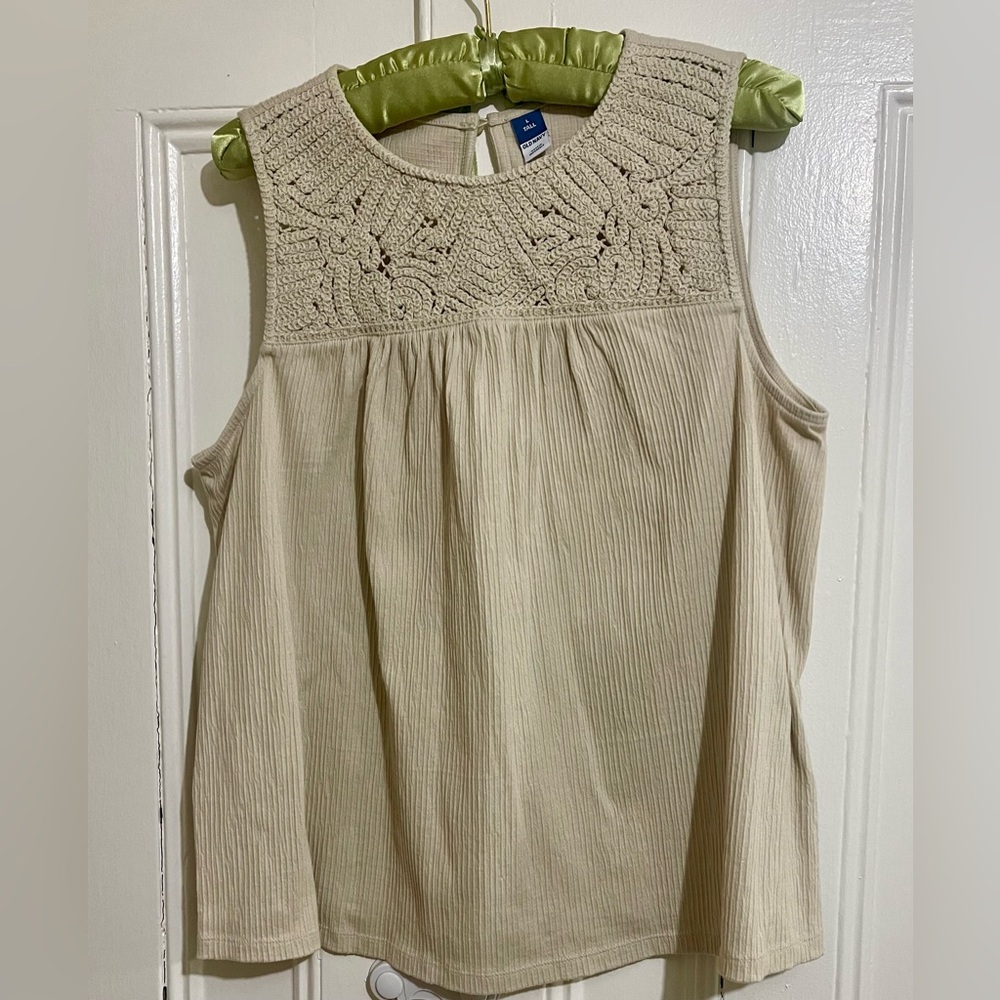 Old Navy Cream Crochet Trapeze Tank NWOT Size L